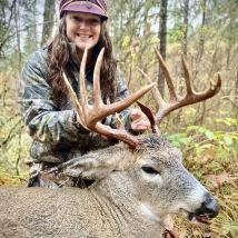 Karen Syron whitetail hunting